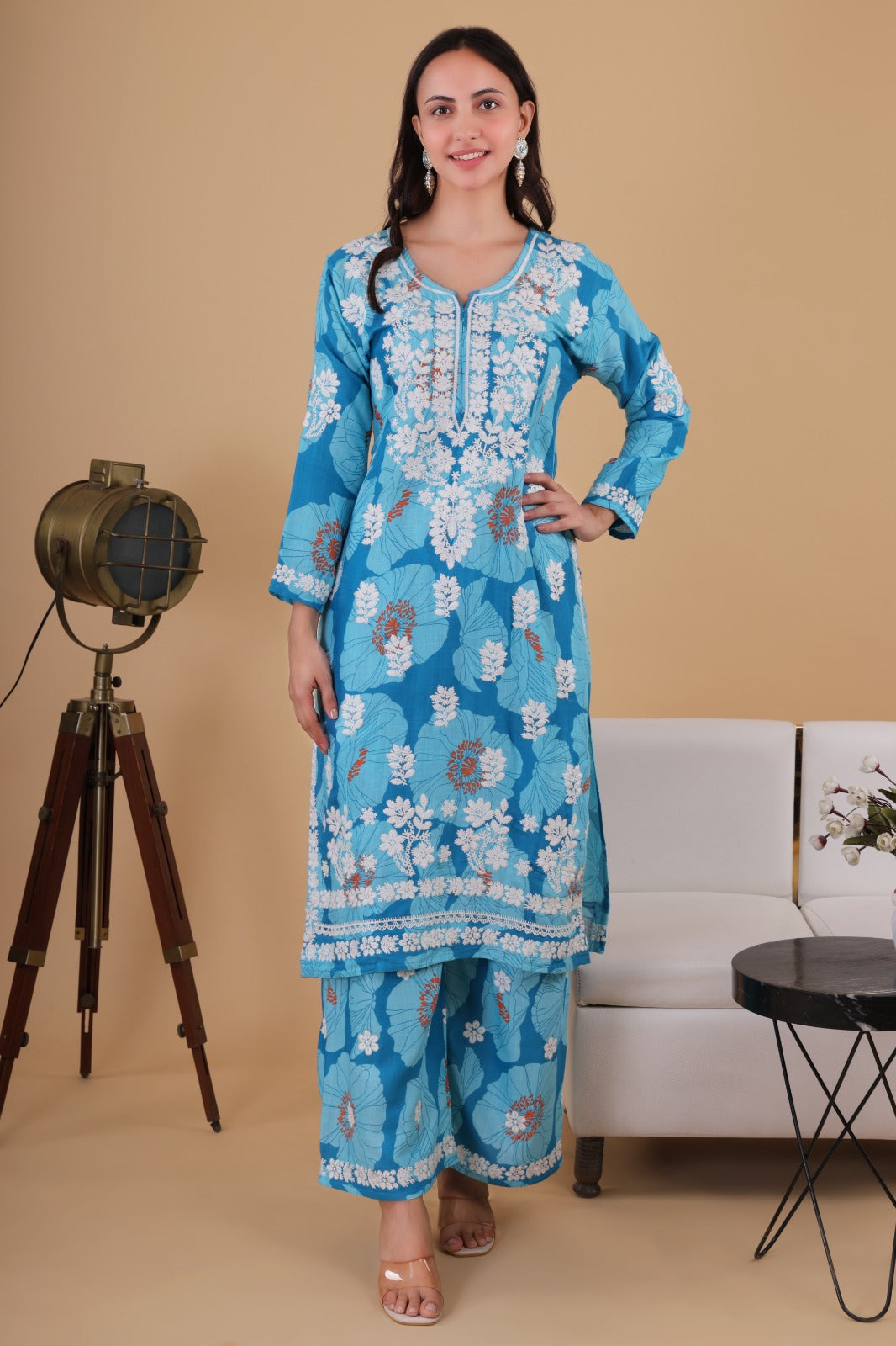 Ravisha Gulabi Dhaga Kurta Set