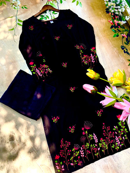 Jugnu Gulabi Dhaga Kurta Set in Black