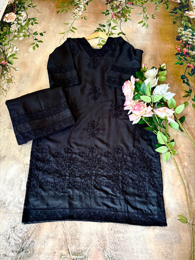 Dua Gulabi Dhaga’s Kurta Set