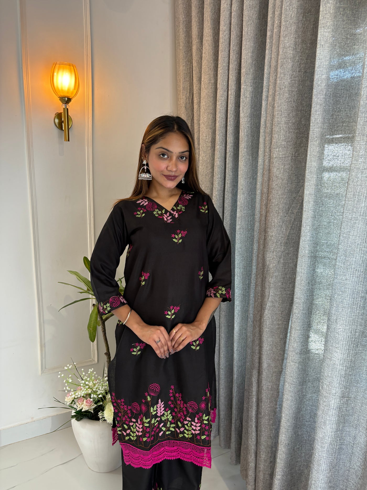 Noor Ada Kurta Set