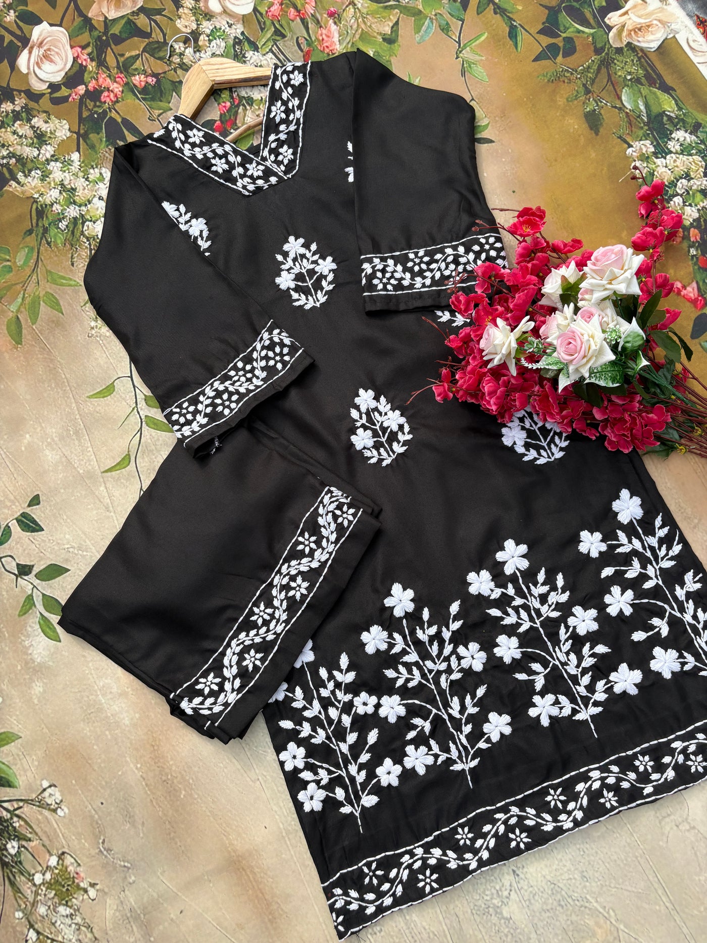 Kritika 2 Gulabi Dhaga Kurta Set