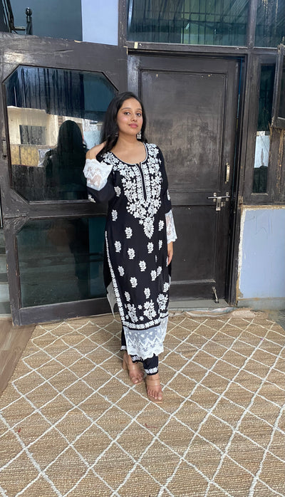 Gulabi Dhaga's Authentic Chikankari long kurta Set