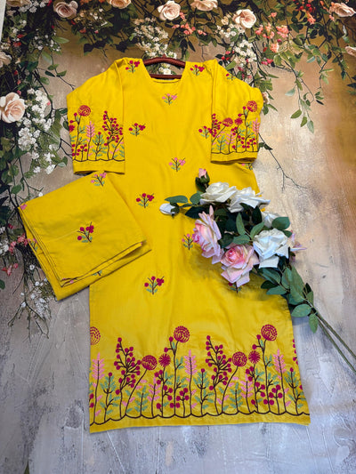 Ada 2 Gulabi Dhaga Kurta Set