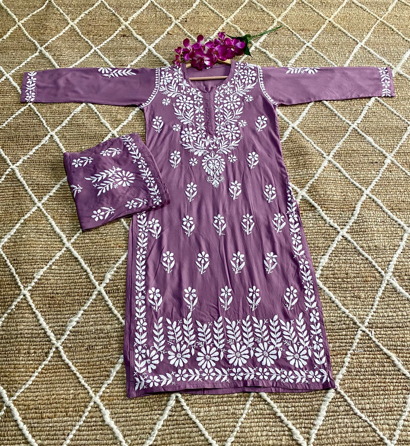 Raasha Gulabi Dhaga's Authentic Chikankari Kurta Set