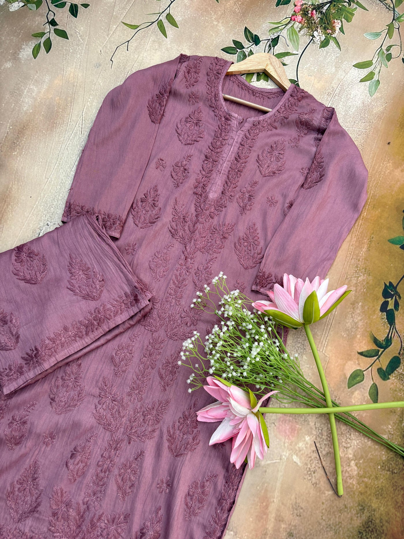 Nazakat noor Authentic Lucknowi Kurta Set