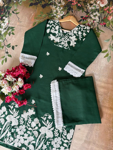 Ada 15 Gulabi Dhaga Kurta Set
