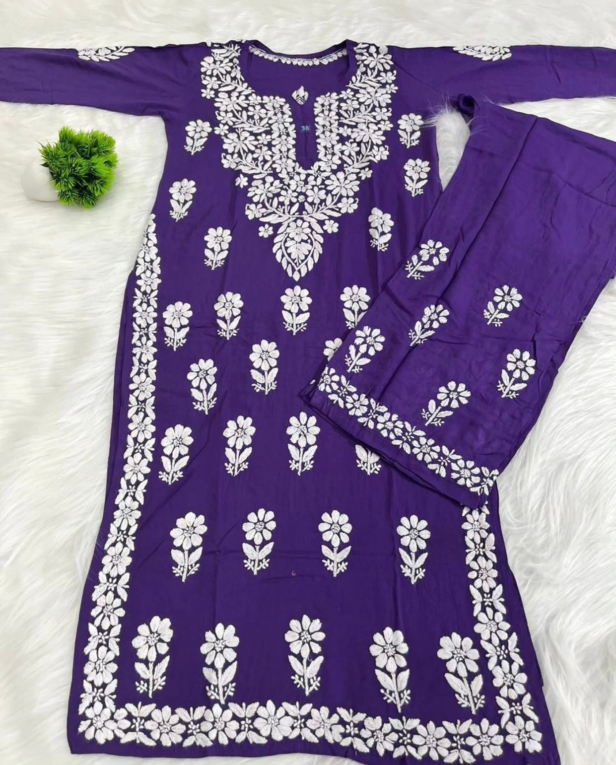 Aisha 1 Authentic Lucknowi kurta Palazzo Set