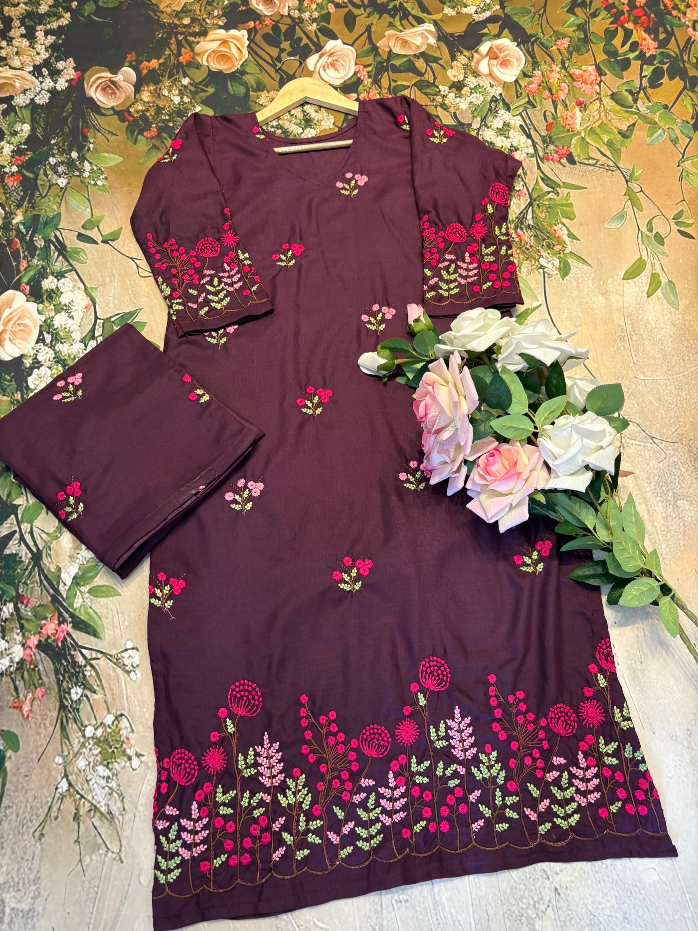 Ada Gulabi Dhaga Kurta Set
