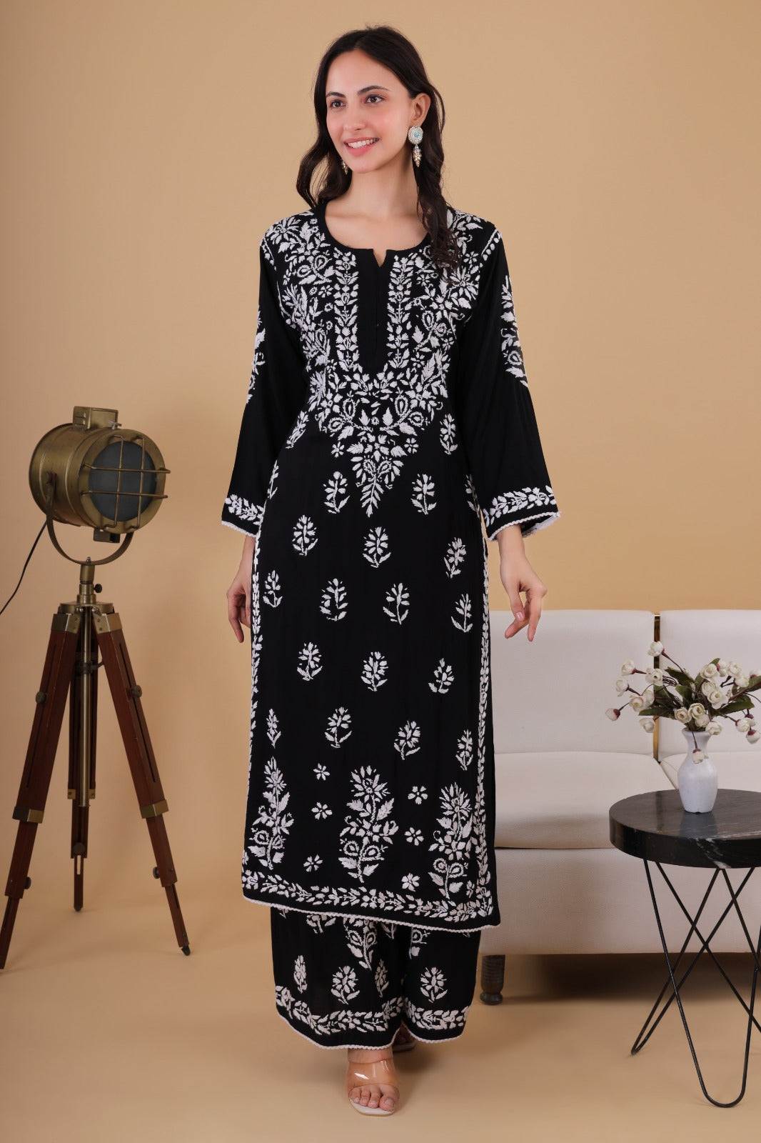 Aisha Authentic Lucknowi kurta Palazzo Set