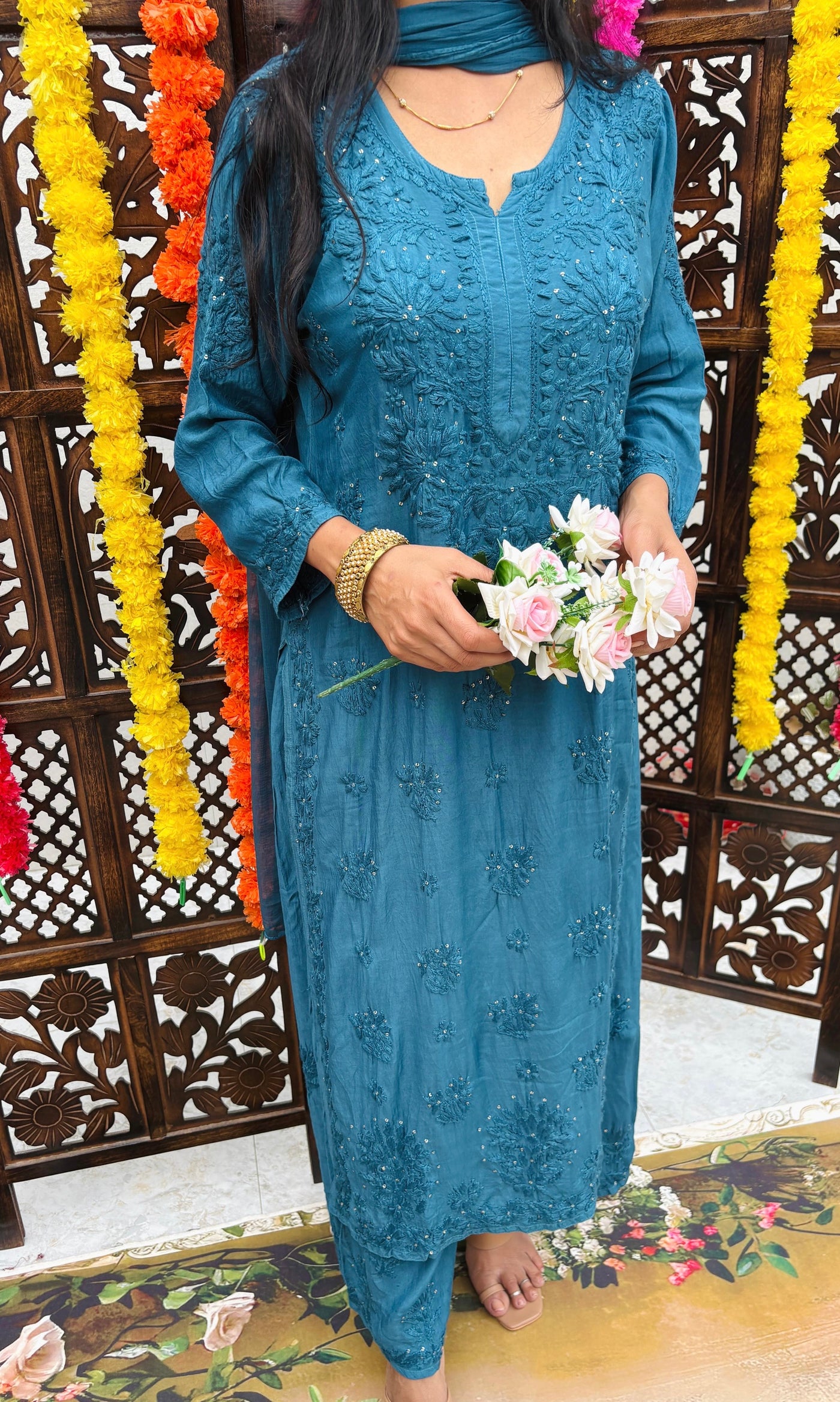 Nazakat Sitara Authentic Lucknowi Kurta Set with Dupatta