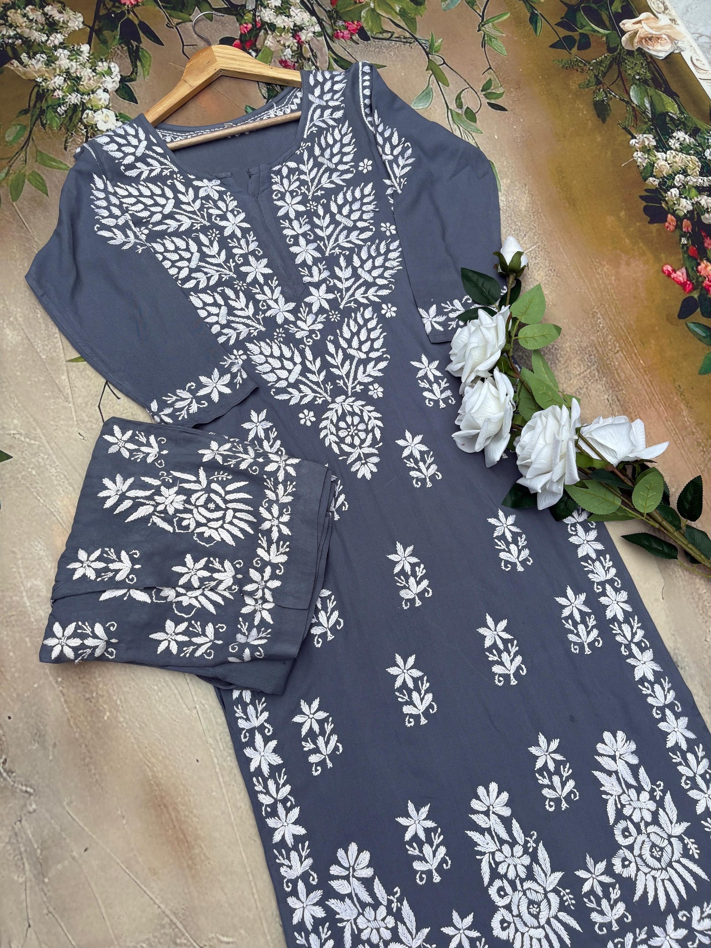 Aisha Authentic Lucknowi kurta Palazzo Set