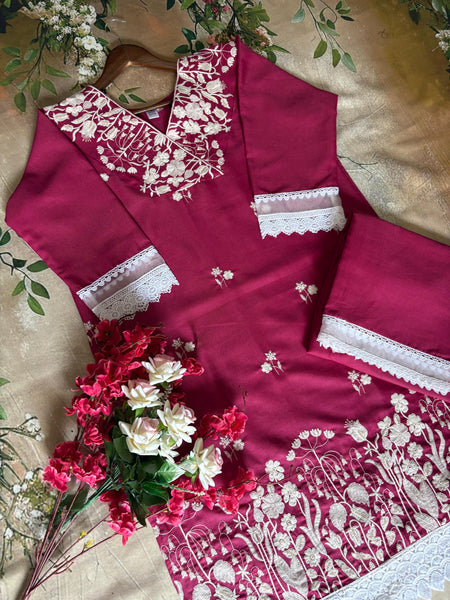 Ada 21 Gulabi Dhaga Kurta Set