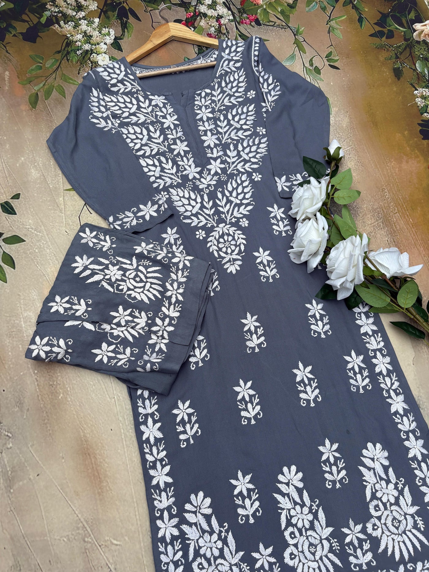 Aisha Authentic Lucknowi kurta Palazzo Set