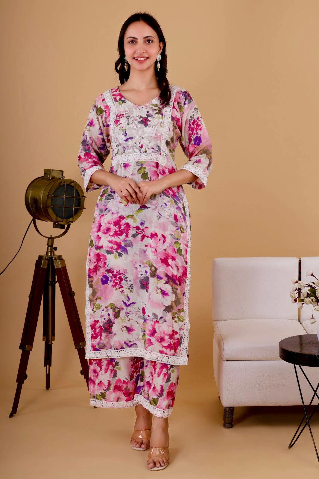 Gul Gulabi Dhaga’s Kurta set