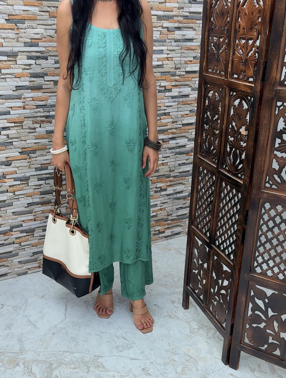 Suhana Gulabi Dhaga kurta Set