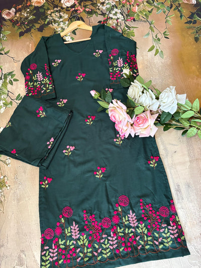 Ada 5 Gulabi Dhaga Kurta Set