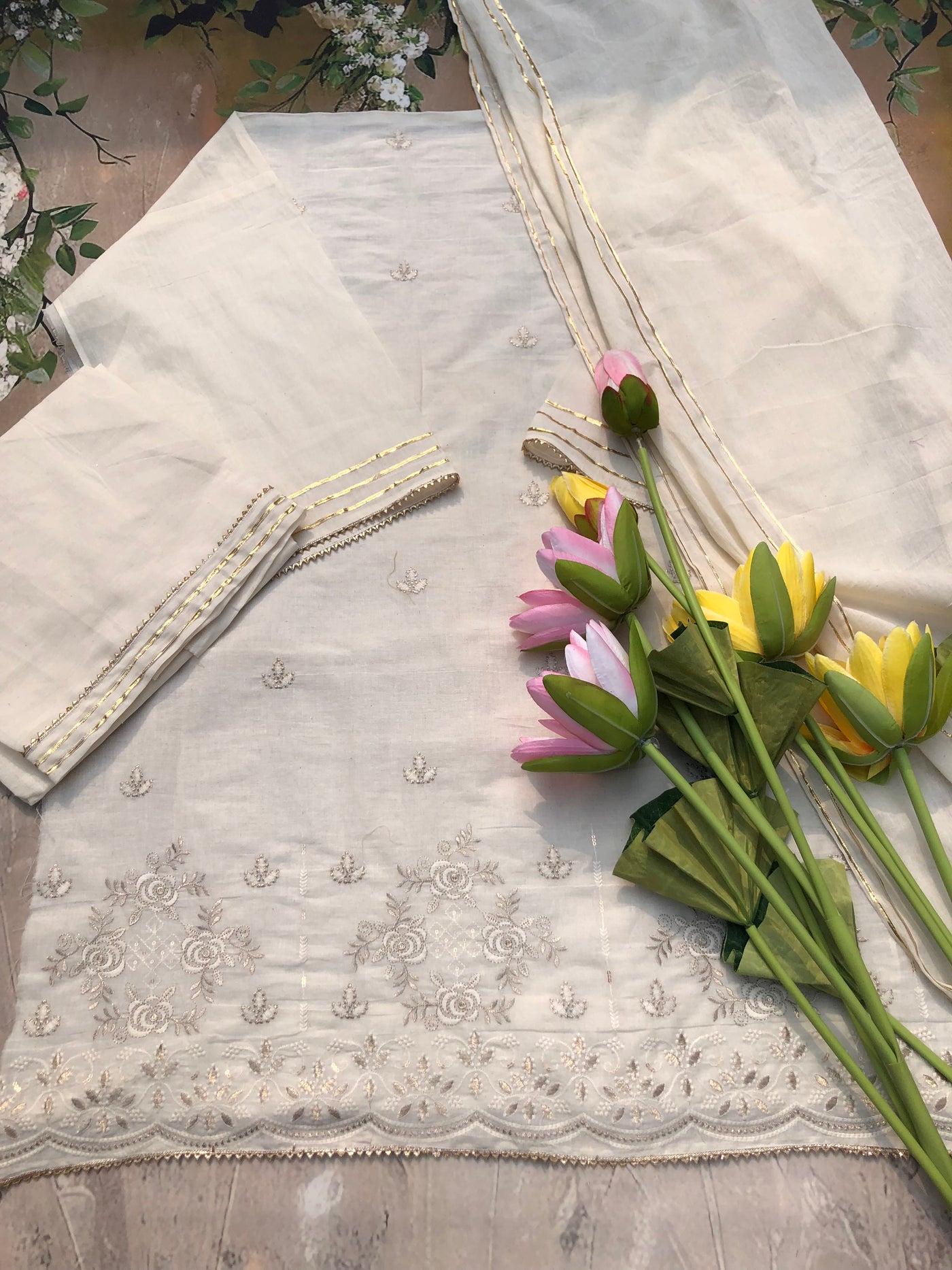Manzil unstitched 3 piece set