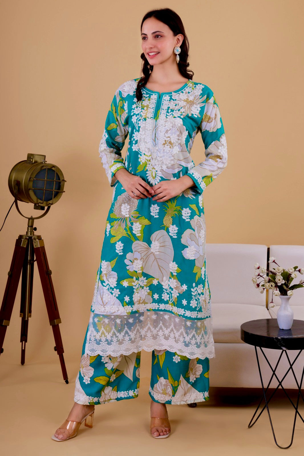 Mehwish Gulabi Dhaga Kurta Set