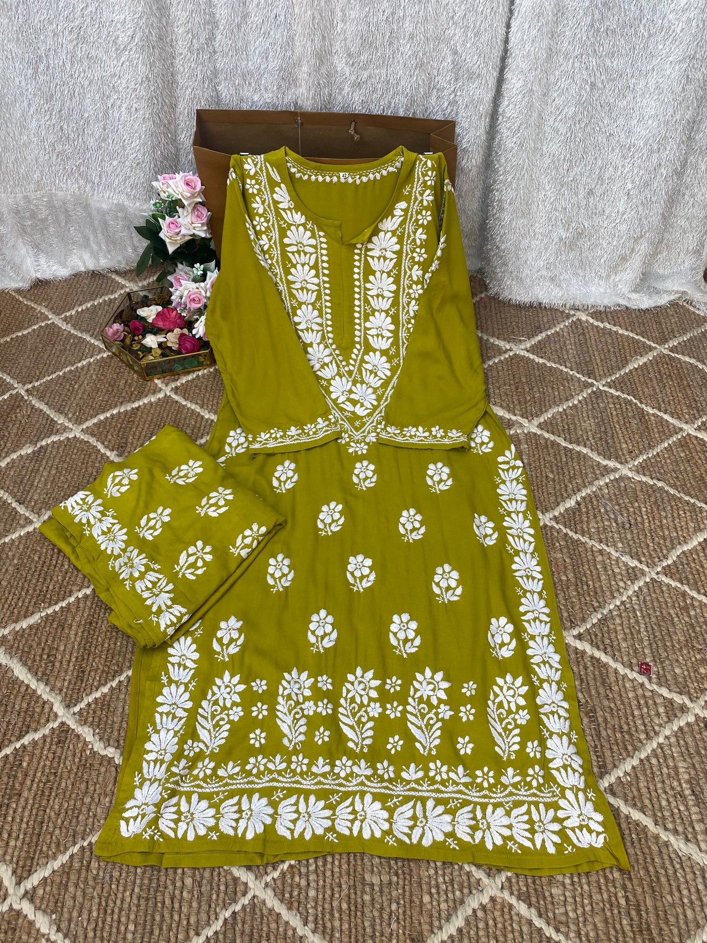 Raasha Gulabi Dhaga's Authentic Chikankari Kurta Set