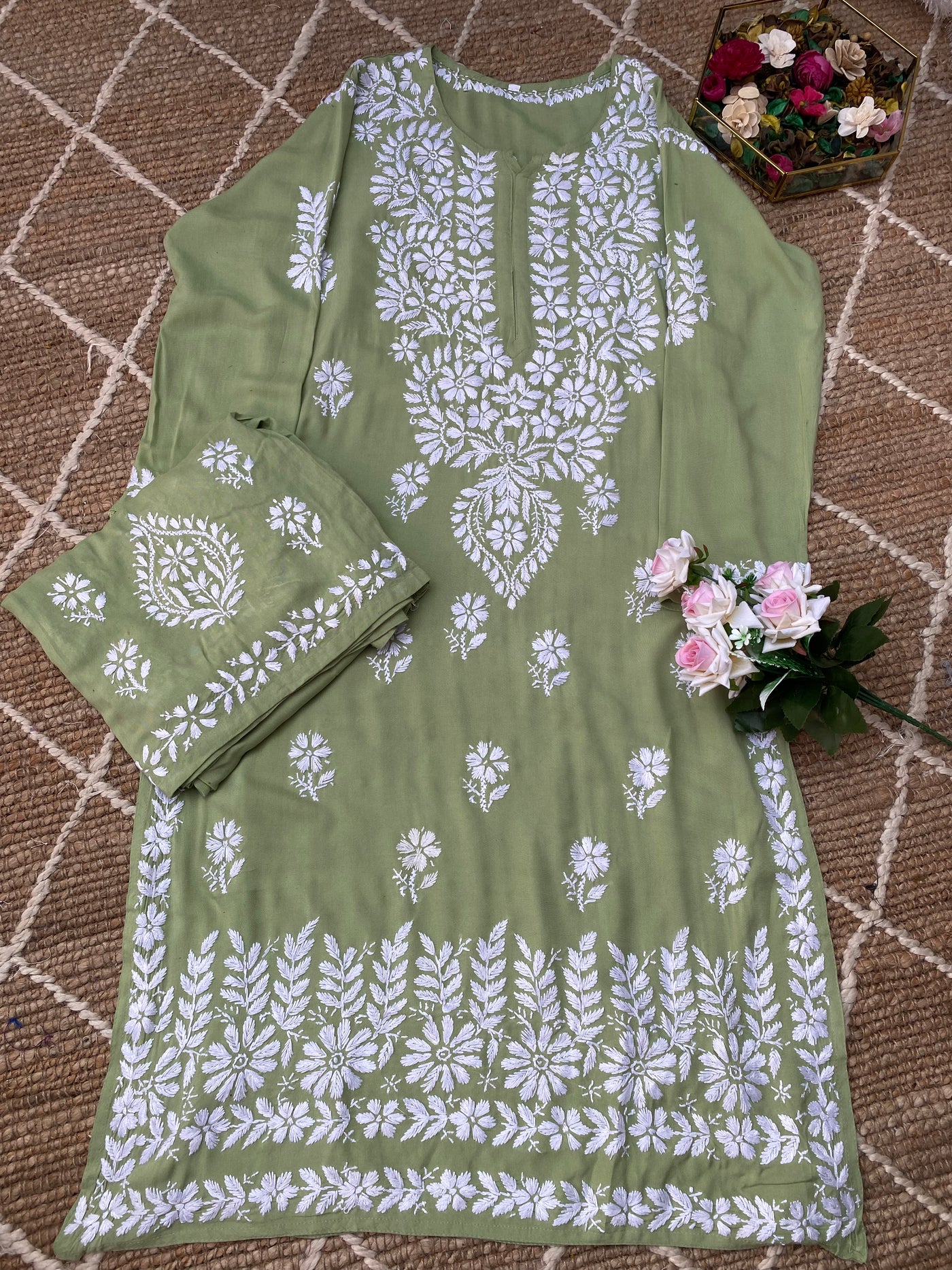 Aisha Authentic Lucknowi kurta Palazzo Set