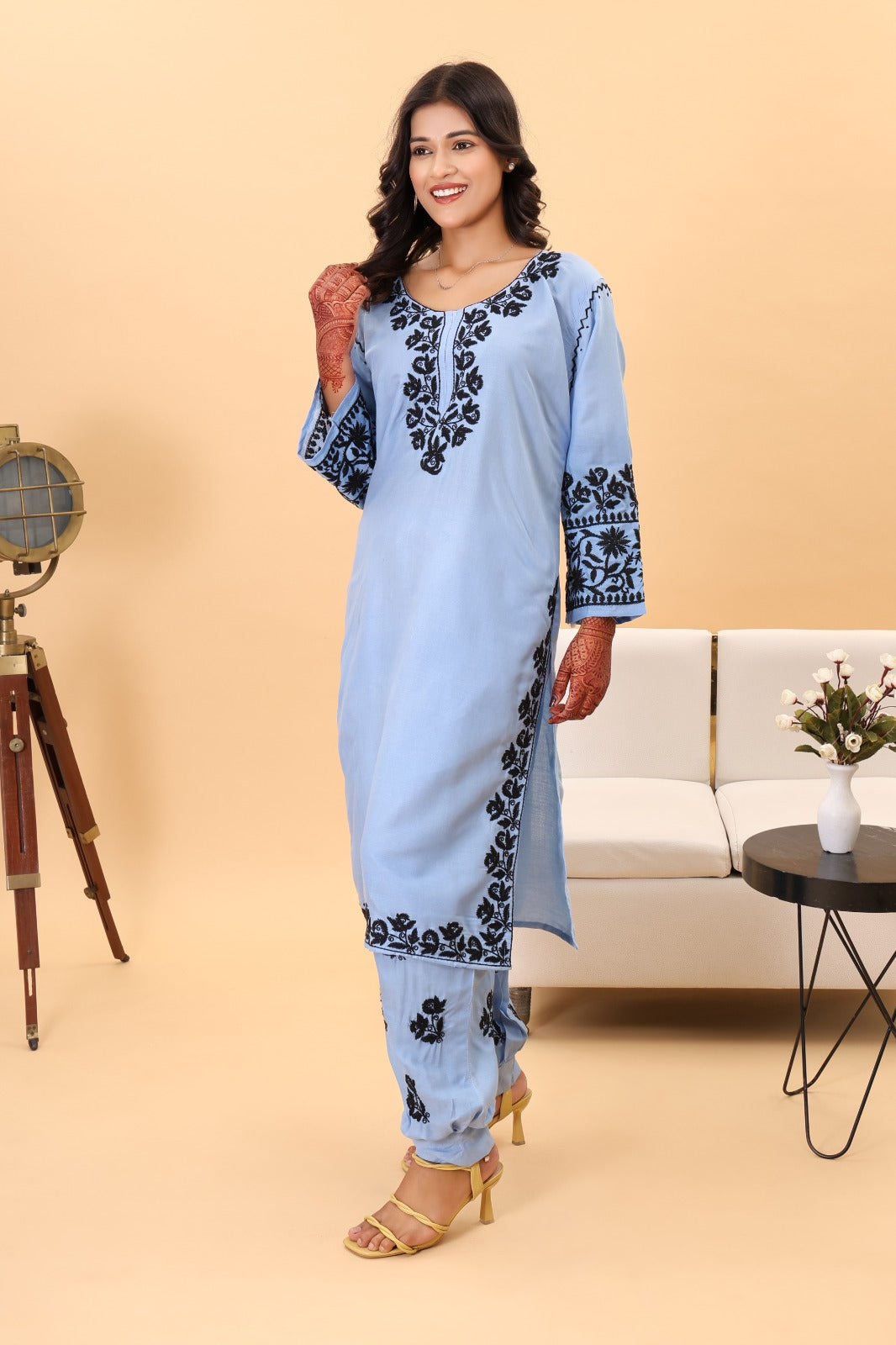 Amara Gulabi Dhaga’s Gulab Kurta with Afghani Pant Set