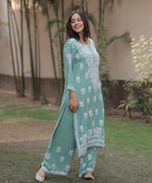 Aisha Gulabi Dhaga's Authentic Chikankari Kurta Set